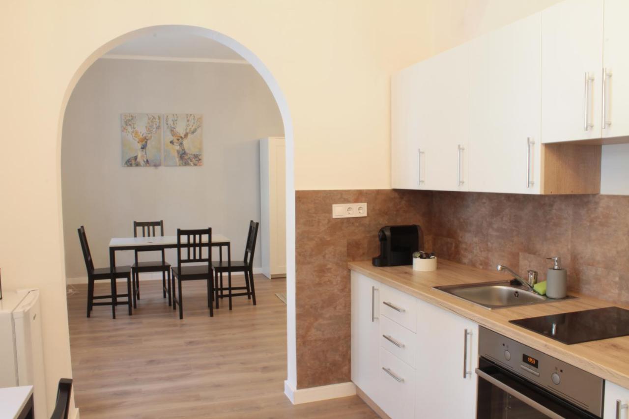 Zwinger Apartman 索普隆 外观 照片